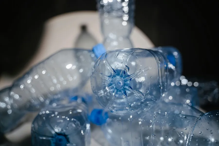 Tomma plastflaskor